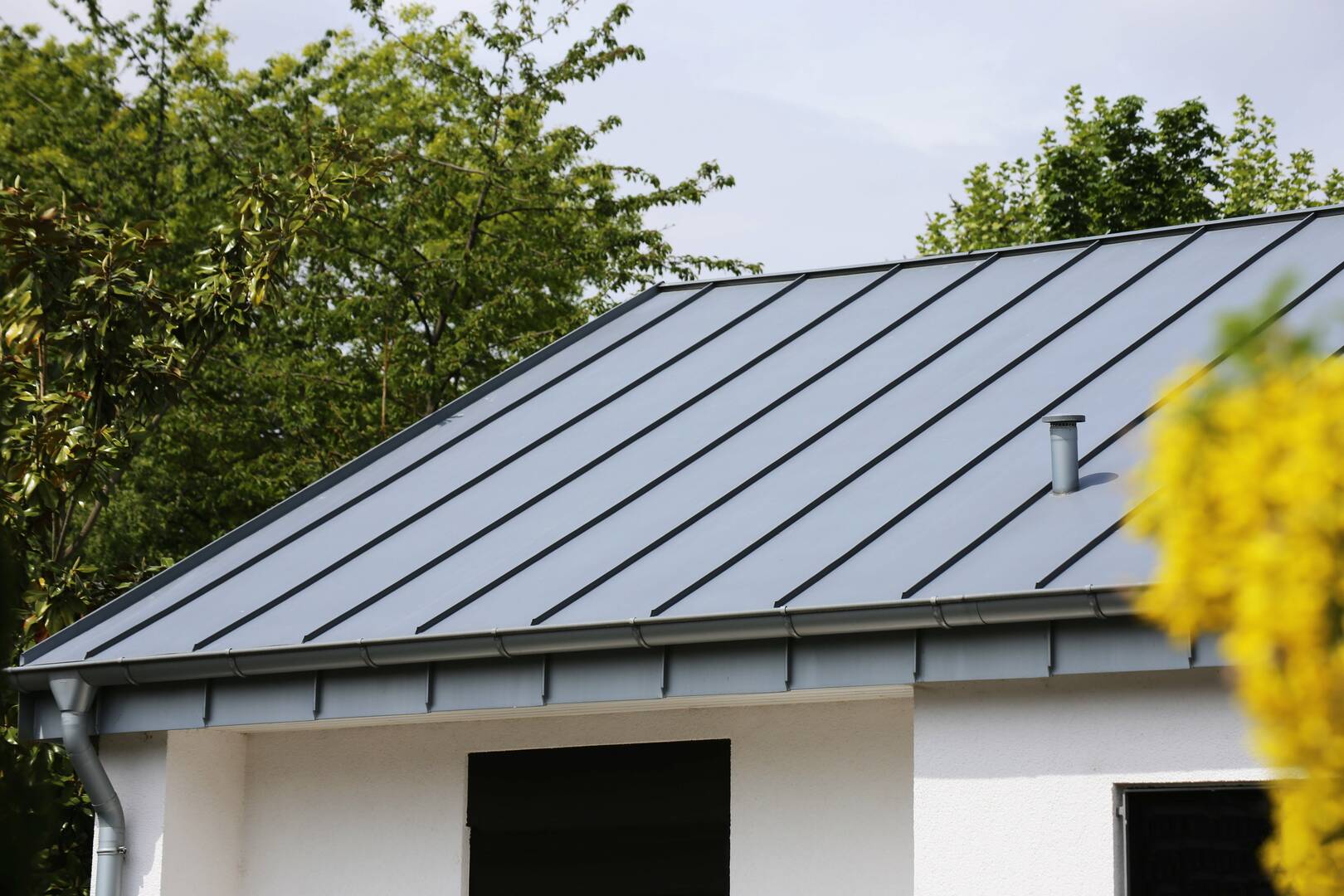 Commercial Metal Roofing Contractor Savannah GA